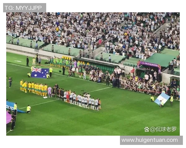 今夜足球赛激情四溢球迷齐聚欢呼助威共庆精彩时刻