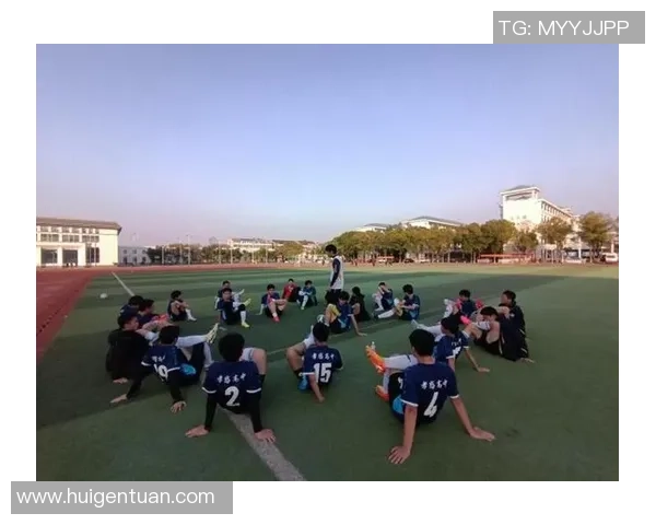 保德路小学足球队积极备战校园联赛展现青春活力与团队精神